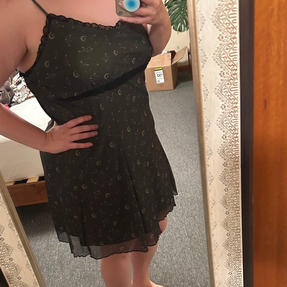 Green Slip Dress Black Lace Trim Practical Magic Style Cosmic Moon Constellation - Picture 7 of 7